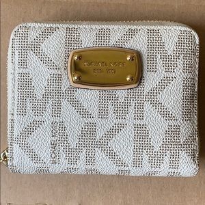 michael kors wallet